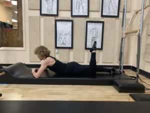 Pilates Mat: Single Kick Leg